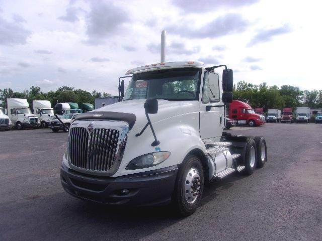 2008 International Prostar  Conventional - Day Cab