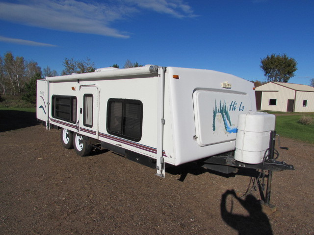 2004 Hi-Lo 22 TOW LITE