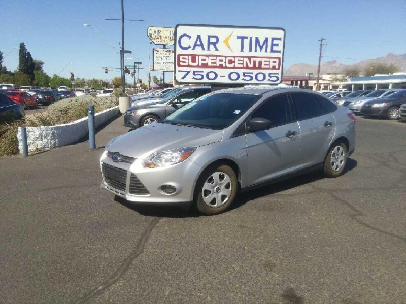 2013 Ford Focus 4dr Sdn S