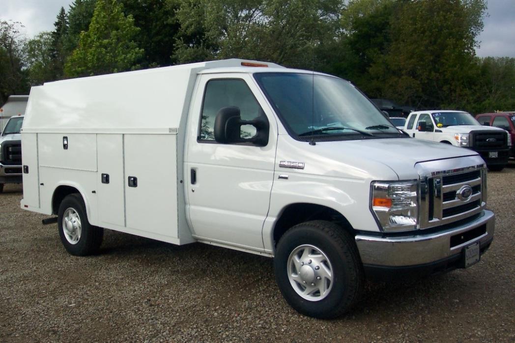 2016 Ford E350  Utility Truck - Service Truck