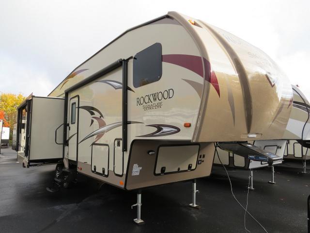 2017 Forest River ROCKWOOD SIGNATURE ULTRA LITE 8295WS