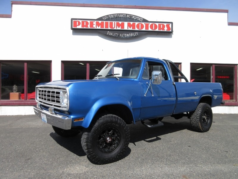 1976 Dodge Power Wagon Custom Truck