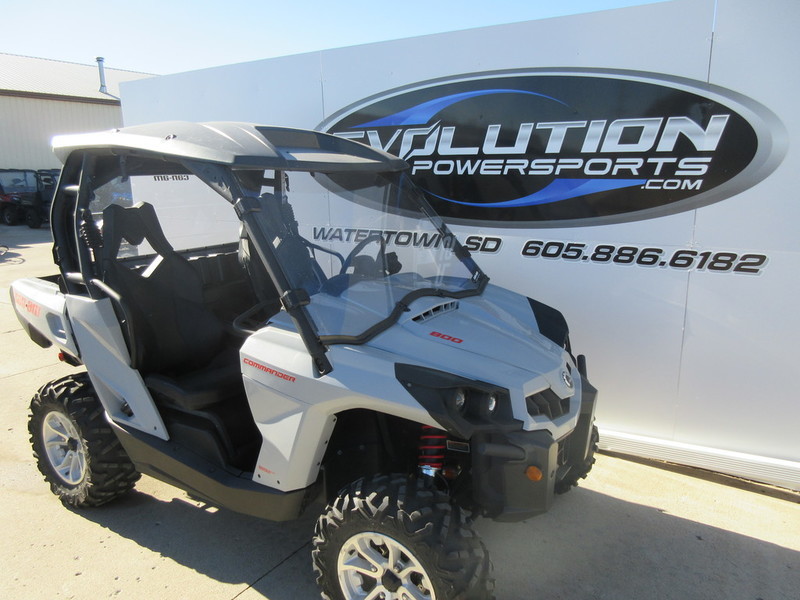 2015 Can-Am Commander DPS 800R