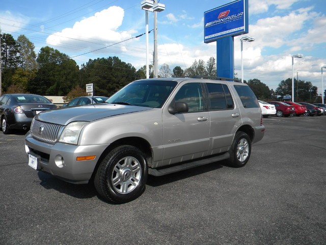 2002 Mercury Mountaineer 4dr 114 WB AWD