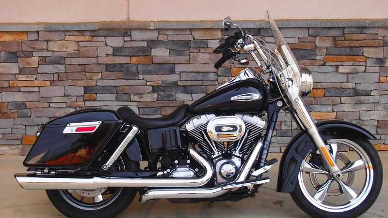 2012 Harley-Davidson FLD - Dyna Switchback