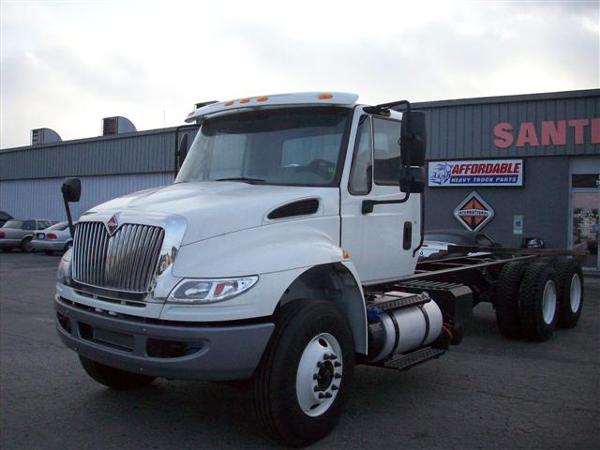 2015  International  4400 6x4