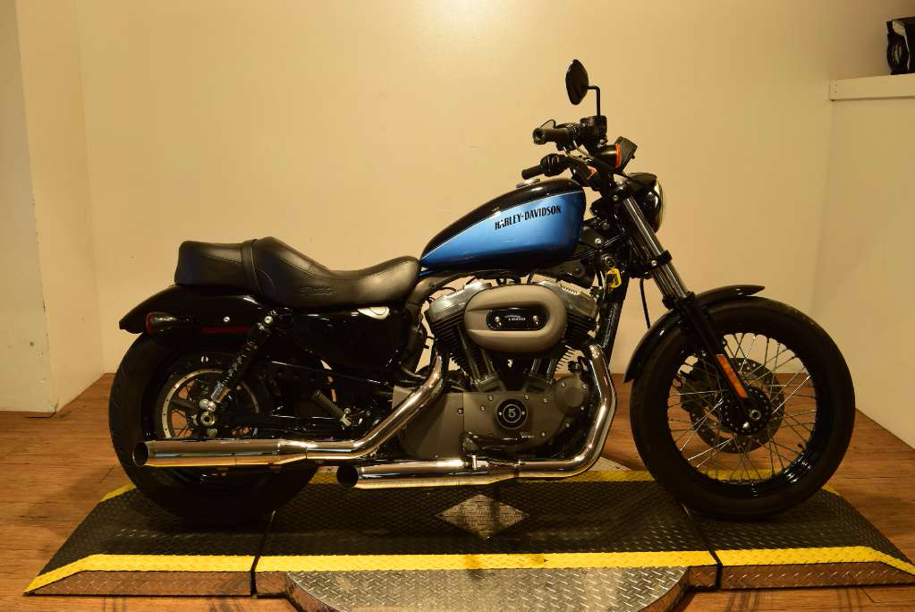 2012  Harley-Davidson  XL1200C
