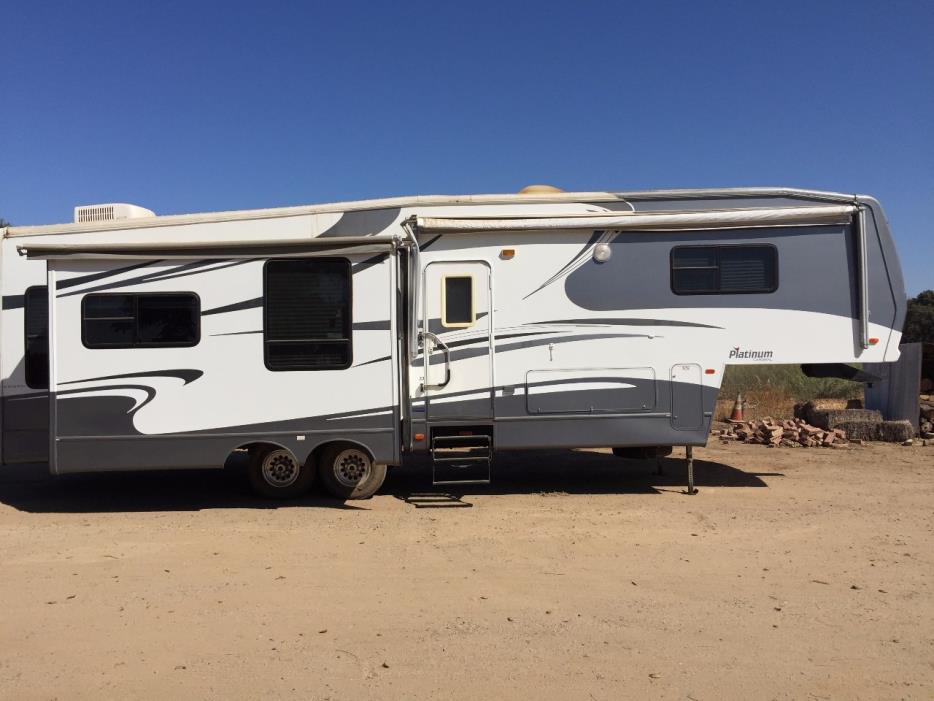 2004 Forest River CARDINAL 33TS