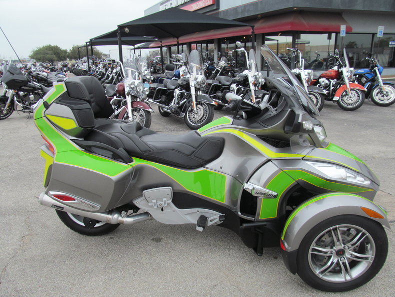 2014 Can-Am Select Model