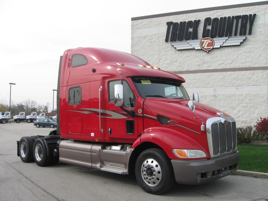 2009 Peterbilt 387  Conventional - Sleeper Truck