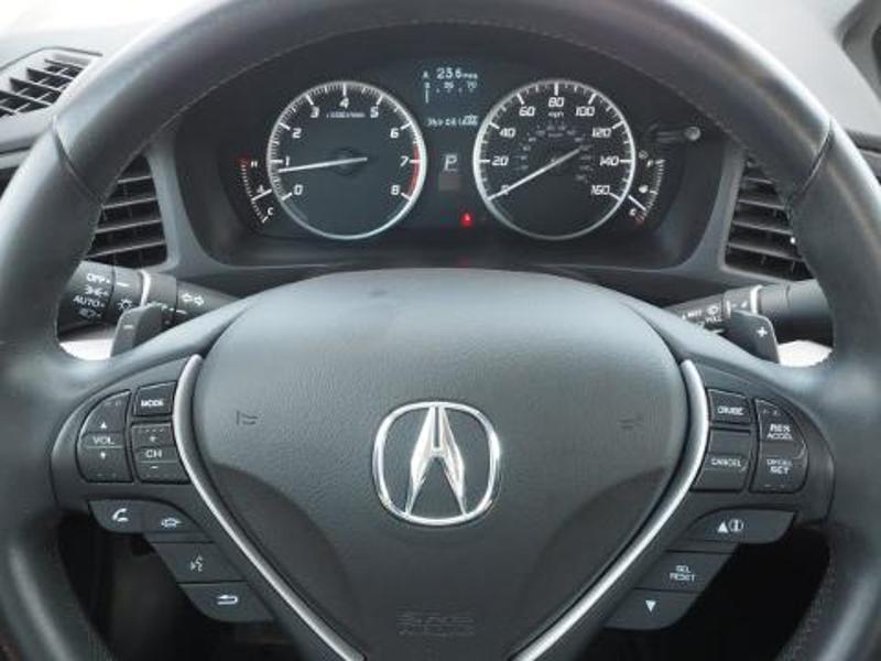 2013 Acura ILX 2.0L w/Premium