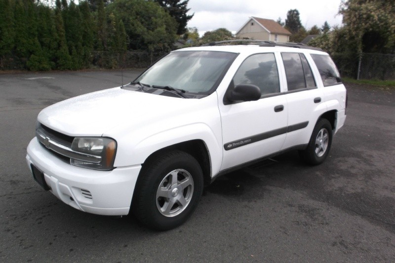 2005 Chevrolet TrailBlazer 4WD Fully loaded Clean title drives perfect