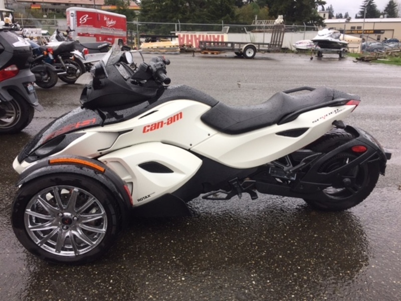 2014 Can-Am Select Model