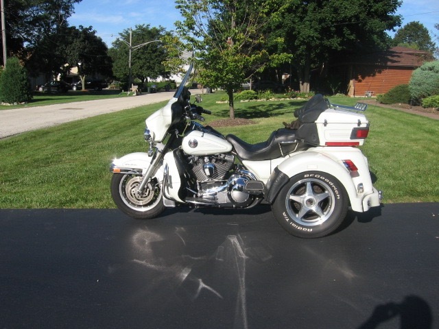 2007 Harley Davidson FLHTCU