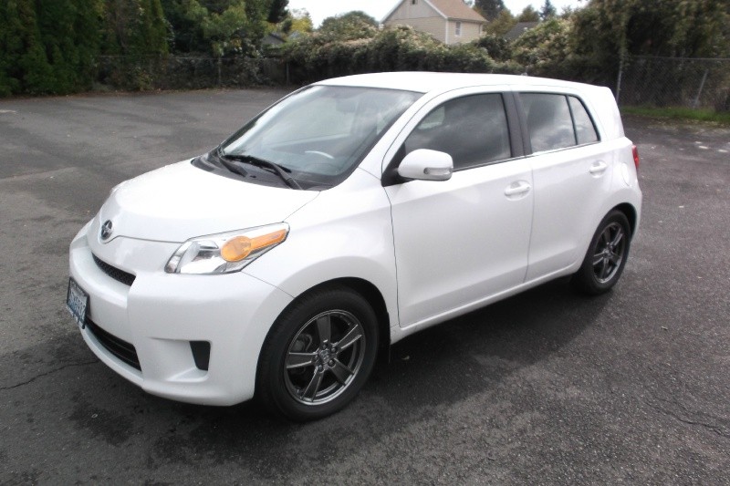 2012 Scion xD PRE INSPECTED auto LOW MILES drives perfect Clean title