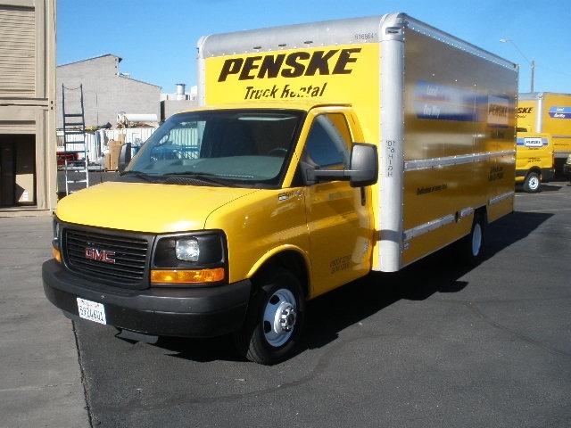 2014 Gmc Savana Cutaway  Box Truck - Straight Truck