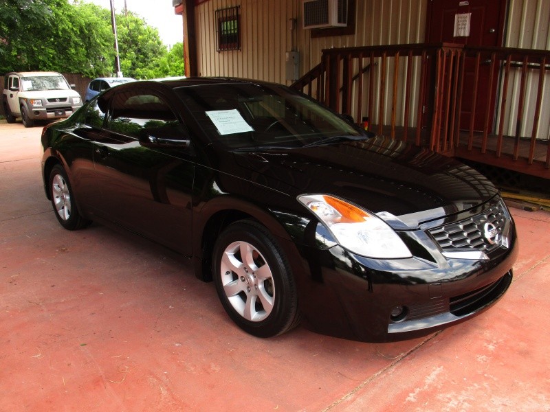 2010 Nissan Altima 2.5 S * 2dr Cpe * Price Reduced to $8950