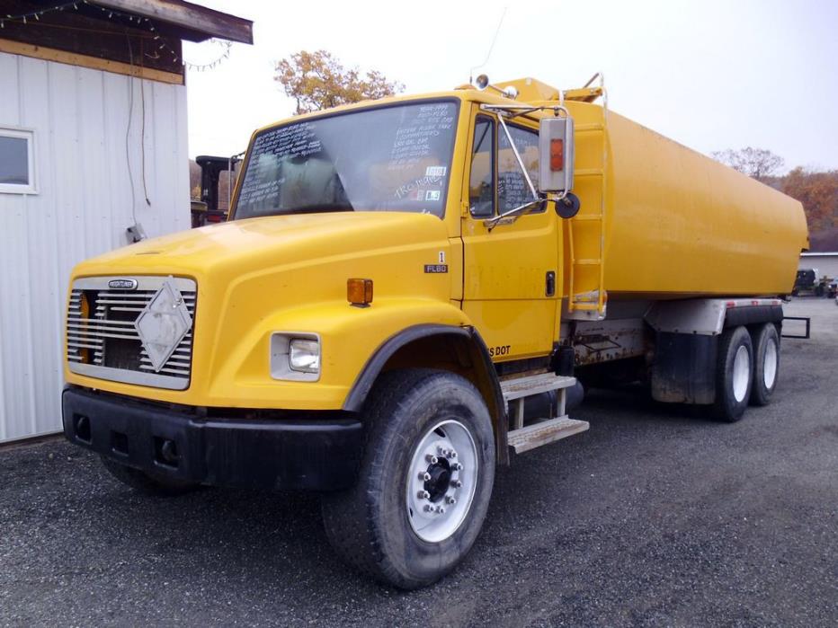 1999 Freightliner Fl80  Tanker Truck