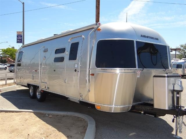 Airstream Flying Cloud 30