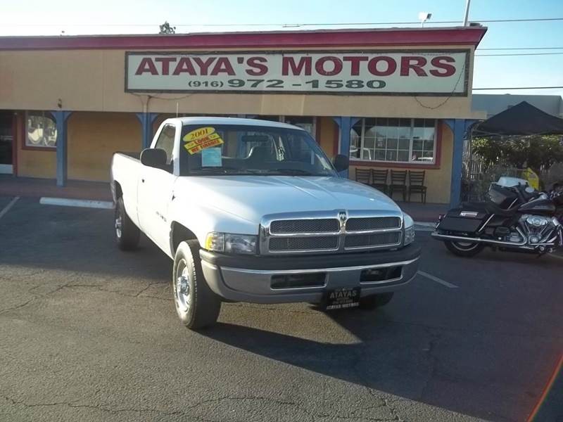 2001 Dodge Ram Pickup 2500 ST 2dr Standard Cab 2WD LB