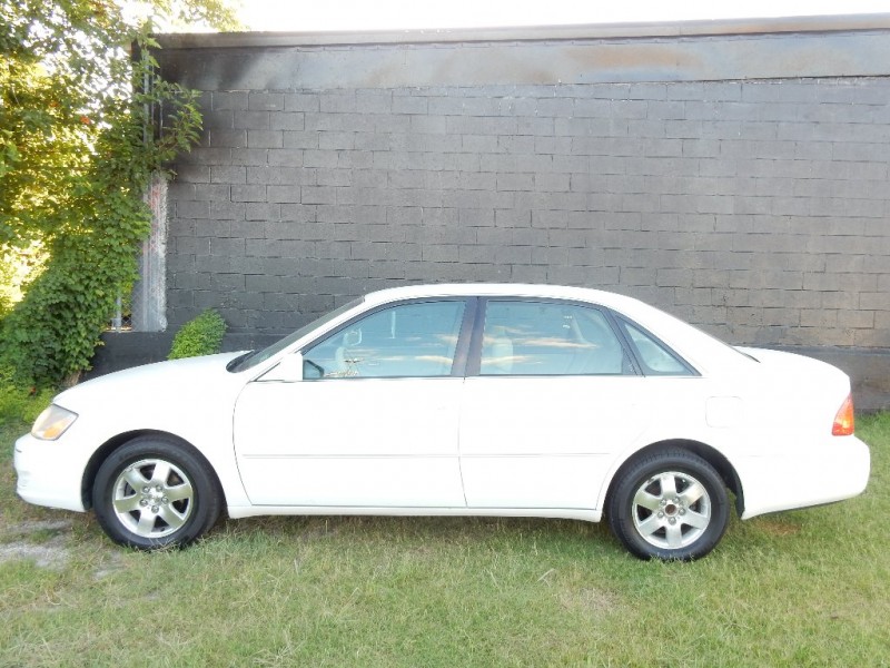 2002 Toyota Avalon 4dr Sdn XL w/Bucket Seats (Natl)