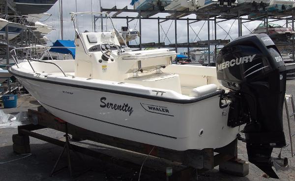 2008 Boston Whaler 190 Outrage