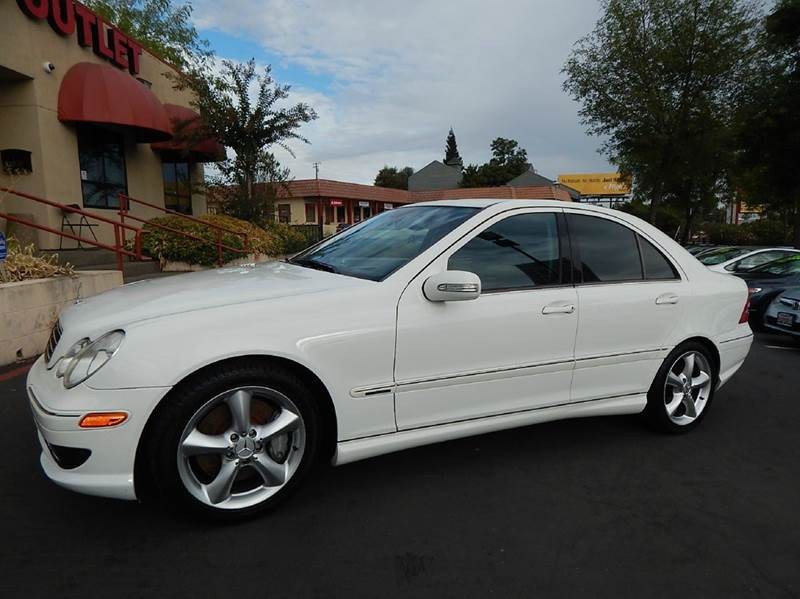 ~_*2006 Mercedes-Benz C230 Sport with 6 Speed Manual Transmission! LIKE NEW!~_*