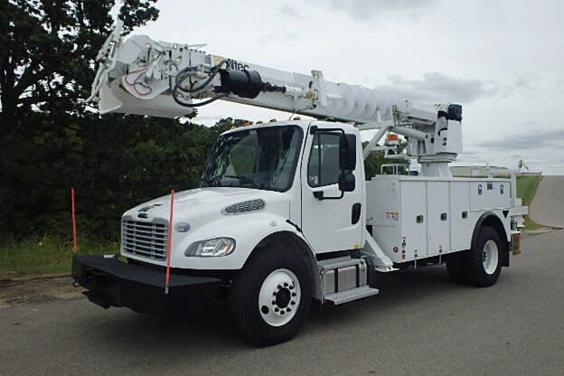 2015 Freightliner M2-106  Utility Truck - Service Truck