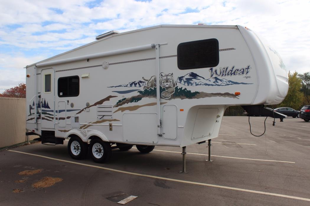 2006 Forest River WILDCAT 24RL
