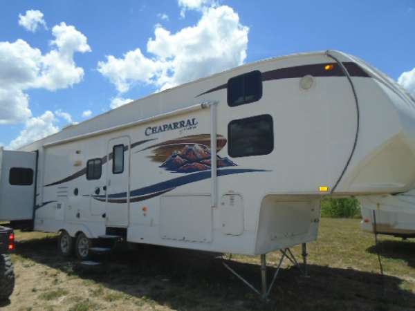 2011  Chaparral by Coachmen  330FBH