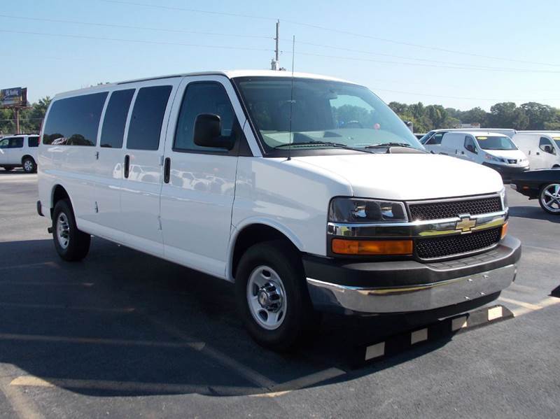 2014 Chevrolet 3500 15 Pass  Passenger Van