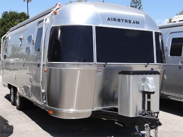 Airstream Flying Cloud 25