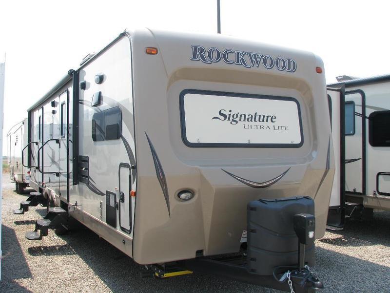 Forest River Rockwood Signature Ultra Lite 8315bss RVs for sale