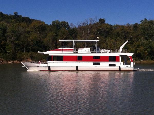 1997 Monticello River Yacht 70Ft