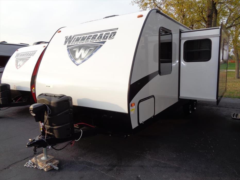 2017 Winnebago Minnie 2201DS