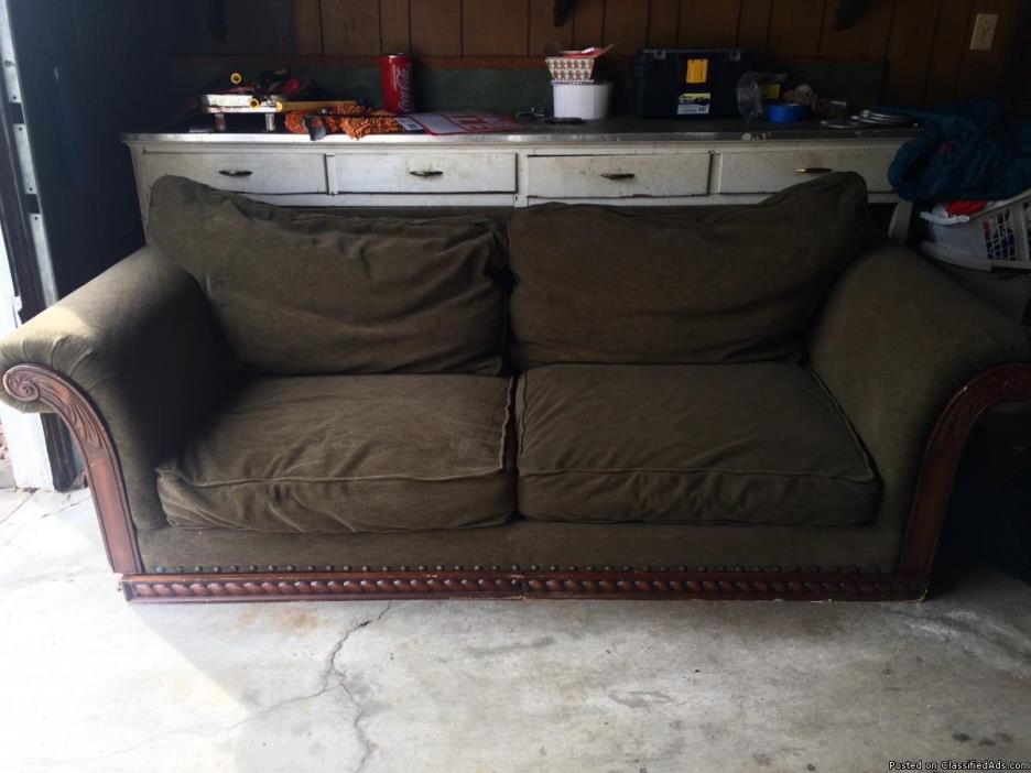 Beautiful couch with real wood, 0