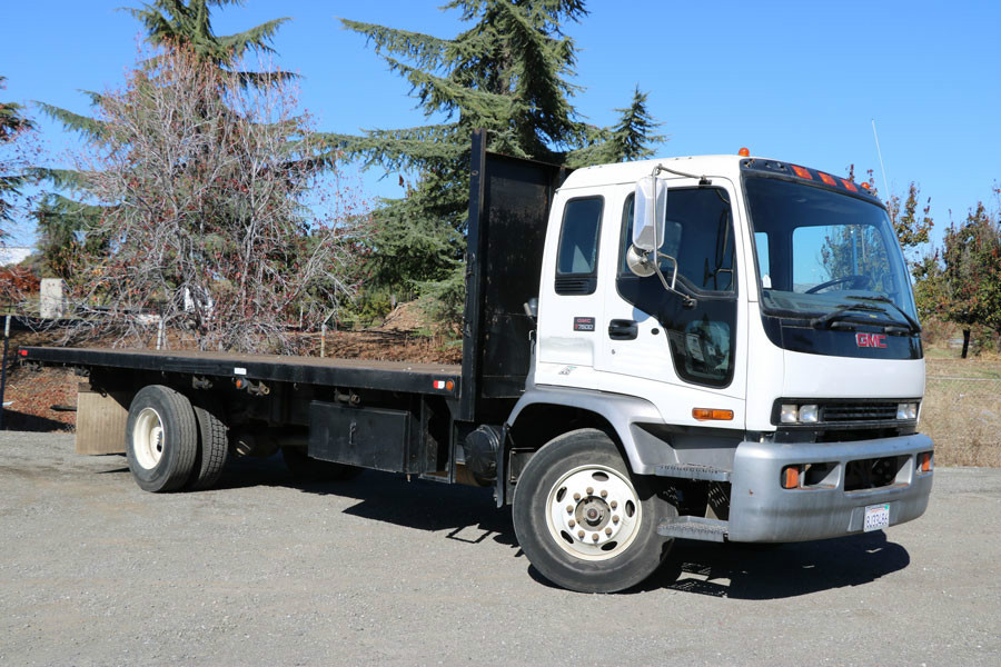 2007 Gmc T7500  Flatbed Truck