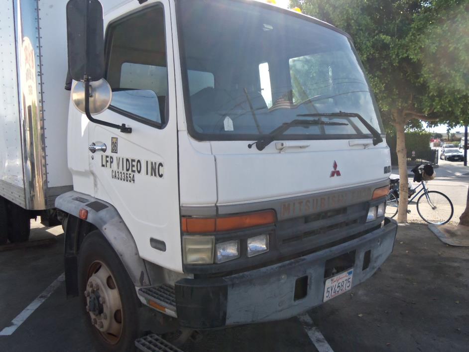 1999 Mitsubishi Fuso Fm617l  Box Truck - Straight Truck