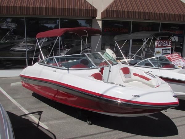 2017 Rinker 196 OB