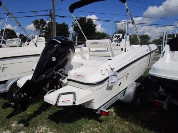 2016 Bayliner Element F18