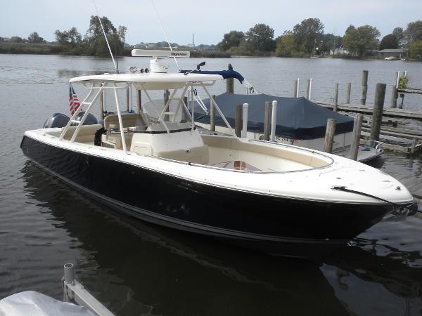 2008 Pursuit SS 310 Center Console