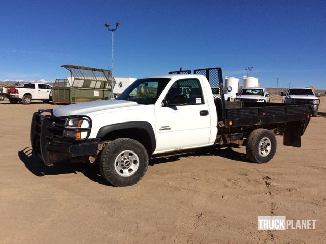 2006 Chevrolet Silverado K3500 4x4  Flatbed Truck