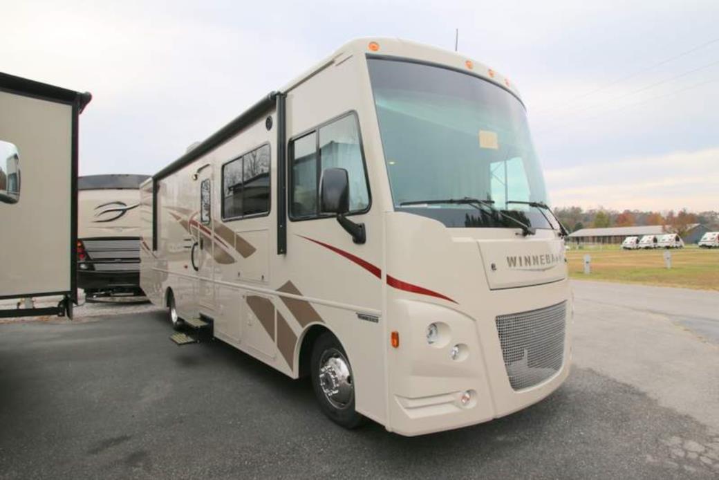 2017 Winnebago VISTA 31BE