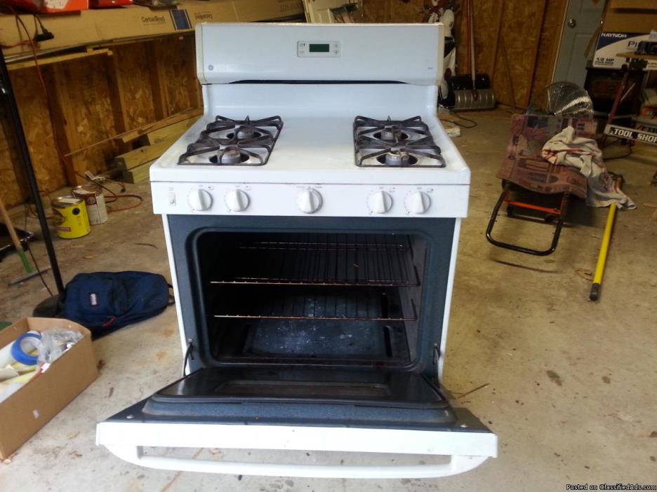 GE XL44 Oven/Range for sale, 1