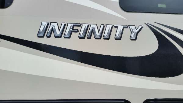 2014  Infinity RV  3210 RE