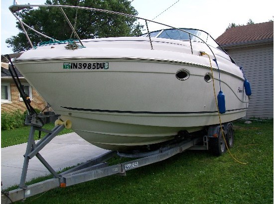 2000 Rinker 270 Fiesta Vee