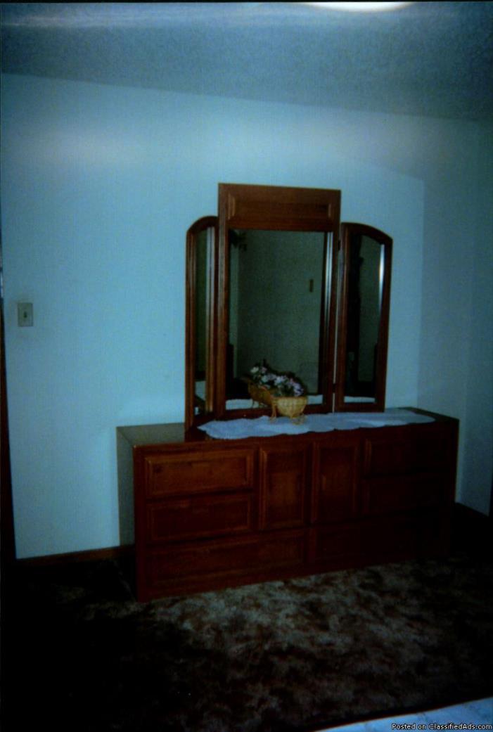 Contemporary Oak Bedroom Set, 1