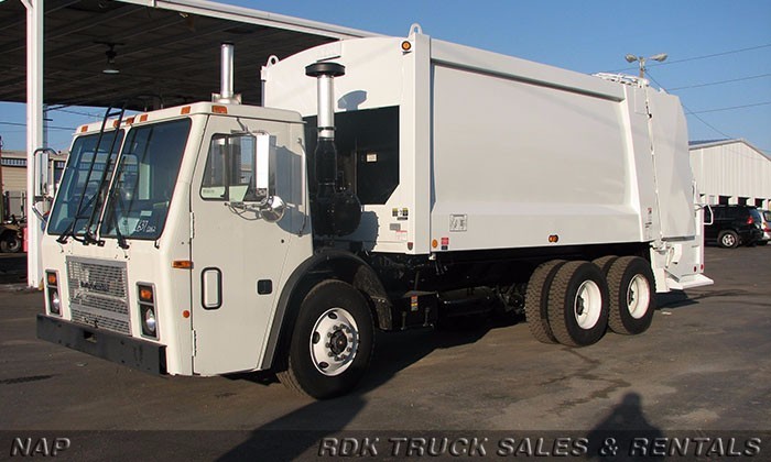 2008 Mack Le613  Garbage Truck