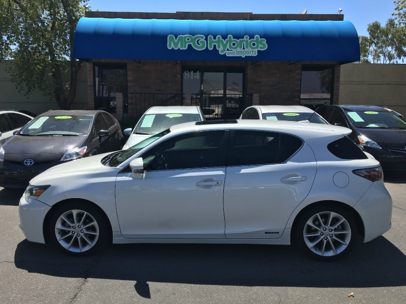 2011 Lexus CT 200h FWD 4dr Hybrid