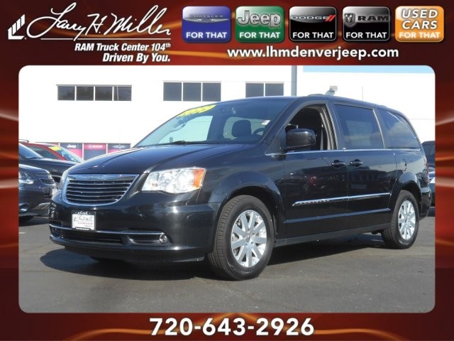 2014 Chrysler Town & Country Touring